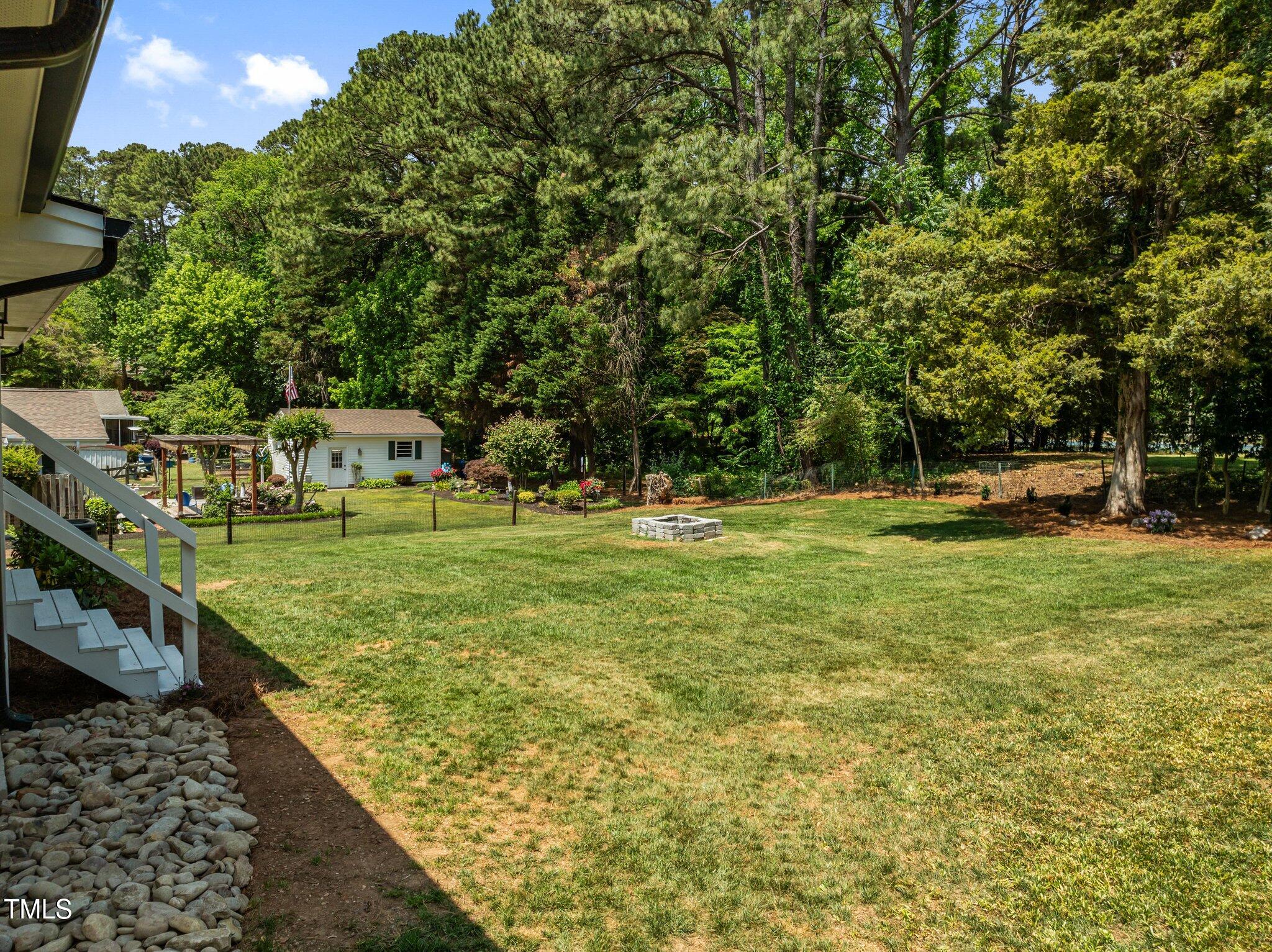 5208 Melbourne Road Raleigh, NC 27606 - Photo 6 of 39 10-web-or-mls-DJI_0627