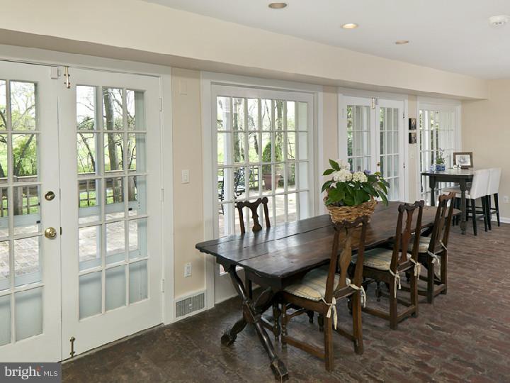 317 Mountain View Road Skillman, NJ 08558 - Photo 5 of 25