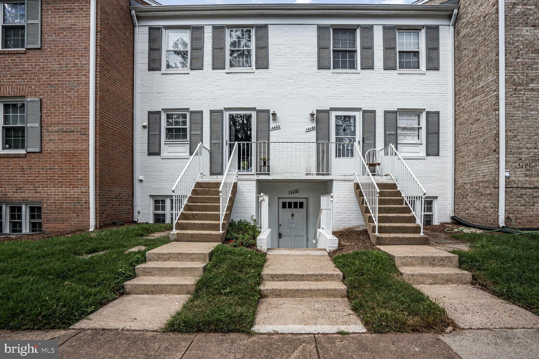 14490 Golden Oak Road Centreville, VA 20121 - Photo 1 of 22 Gallery Image 1