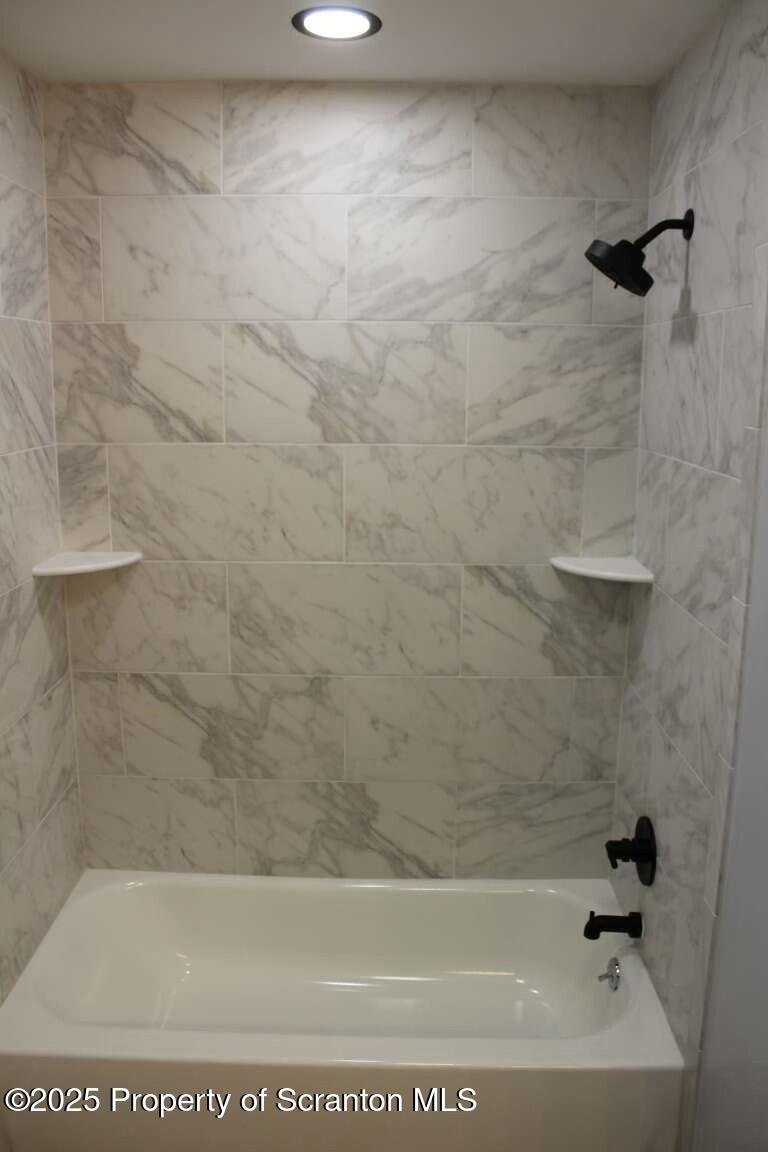 114 Sunset Road Moscow, PA 18444 - Photo 13 of 24 tempImagelSZw6z