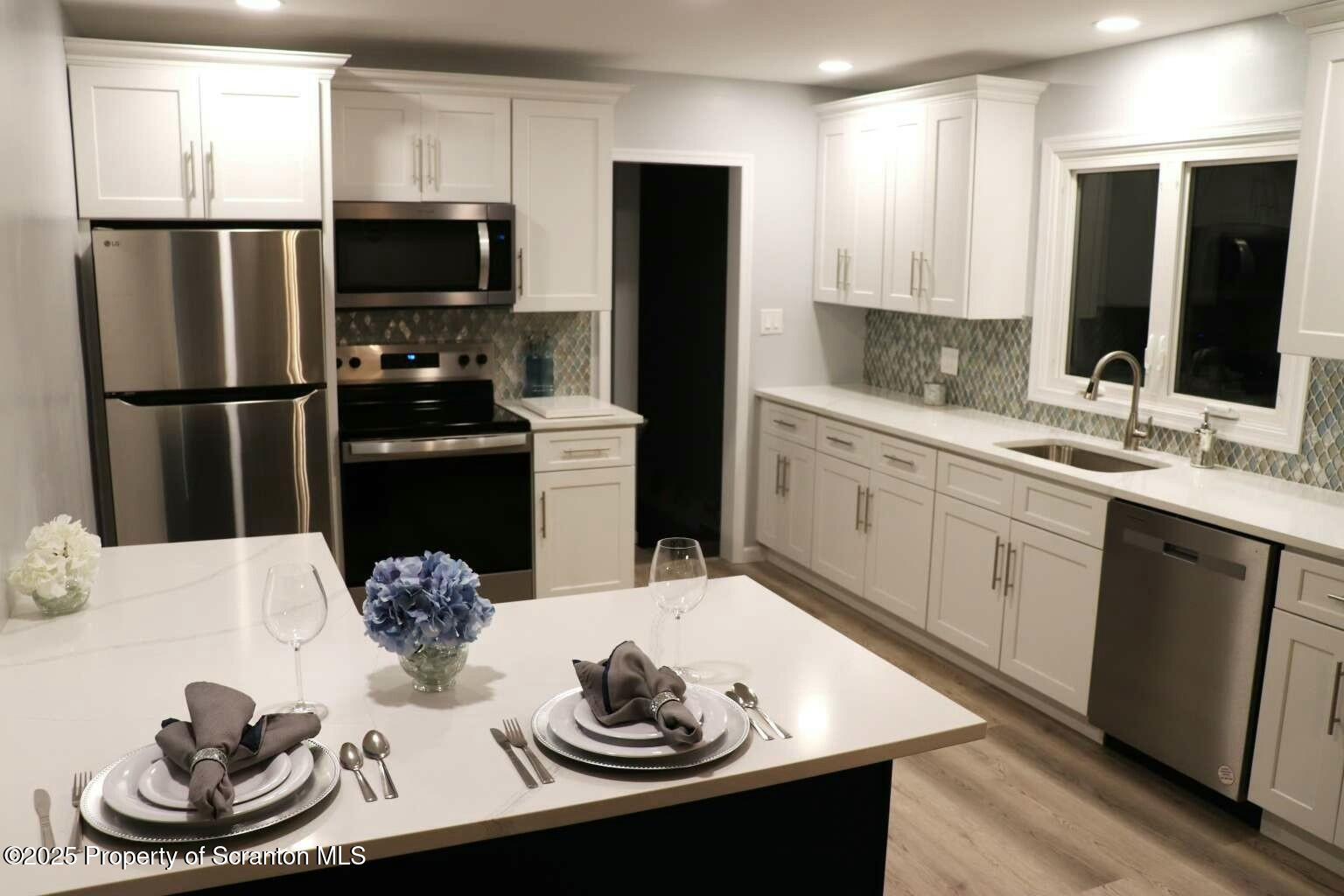 114 Sunset Road Moscow, PA 18444 - Photo 4 of 24 tempImage0dL6Tr