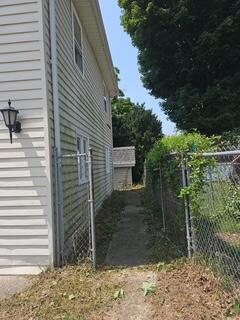 320 Knox Road Kingsford Heights, IN 46346 - Photo 8 of 14 240x320