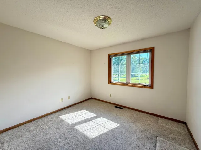 $550,000 | 115 Burr Oak Road, Redwood Falls, MN 56283