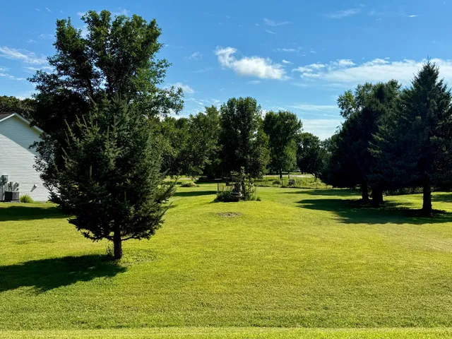 $550,000 | 115 Burr Oak Road, Redwood Falls, MN 56283