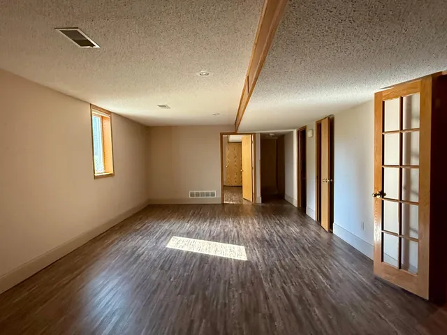 $550,000 | 115 Burr Oak Road, Redwood Falls, MN 56283