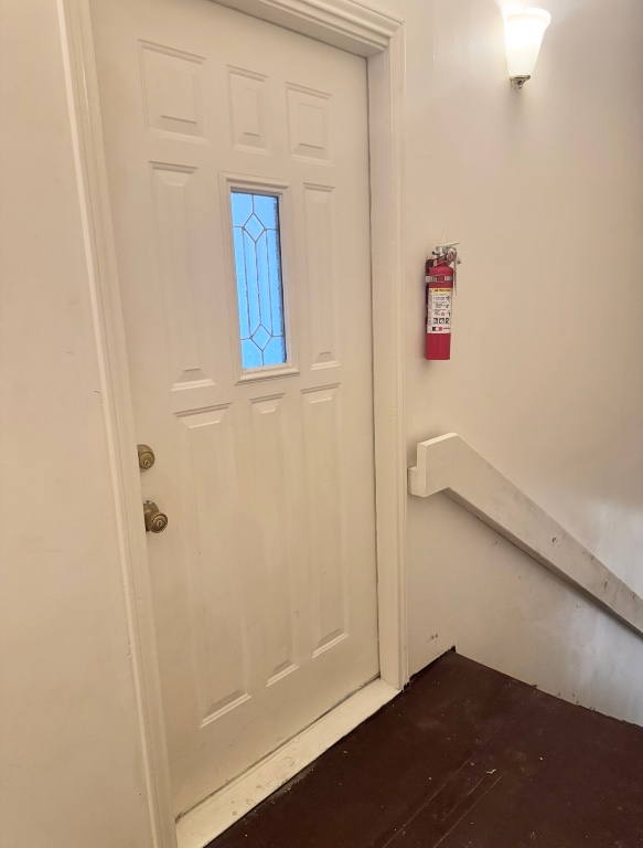 104 Depot Street, Unit B Elgin, TX 78621 - Photo 13 of 15 View of property entrance