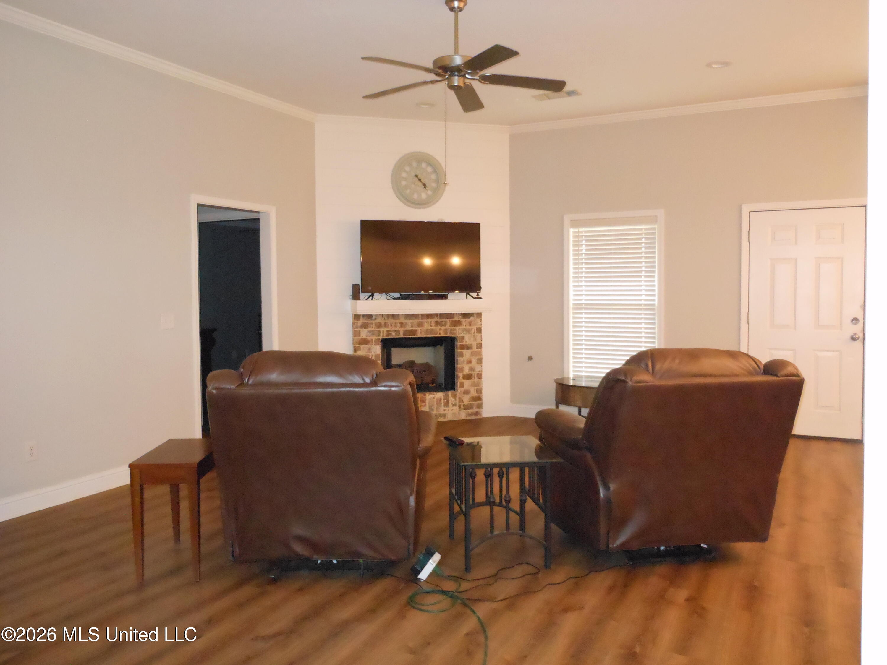 708 Lexington Drive Florence, MS 39073 - Photo 7 of 33 708 Lex Great Room