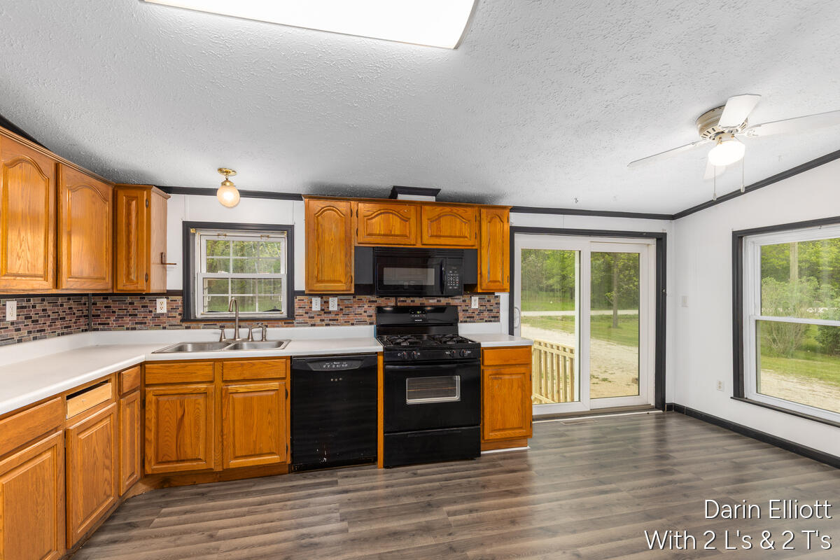 9203 Castle Road Sheridan, MI 48884 - Photo 13 of 40 9203-Castle_008