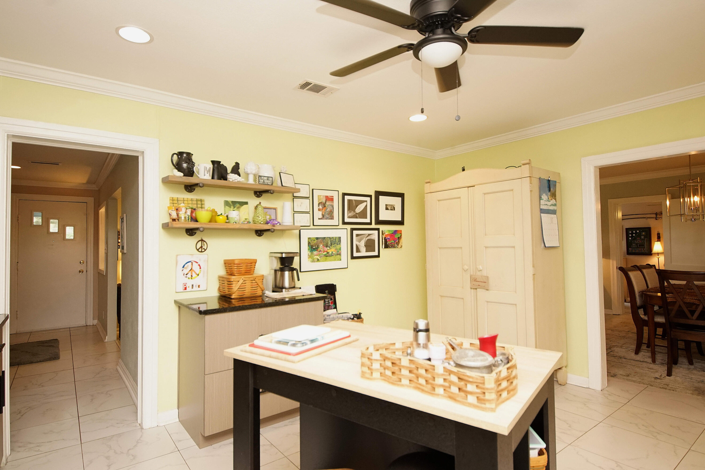33 First Street Southwest Fort Walton Beach, FL 32548 - Photo 18 of 41 33FirstSWKitchen55
