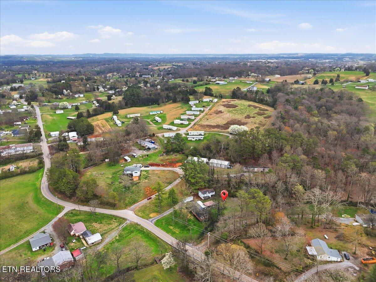 488 Long Hollow Road Maryville, TN 37801 - Photo 29 of 38 29-012_dji_fly_20260310_155628_0185_1773