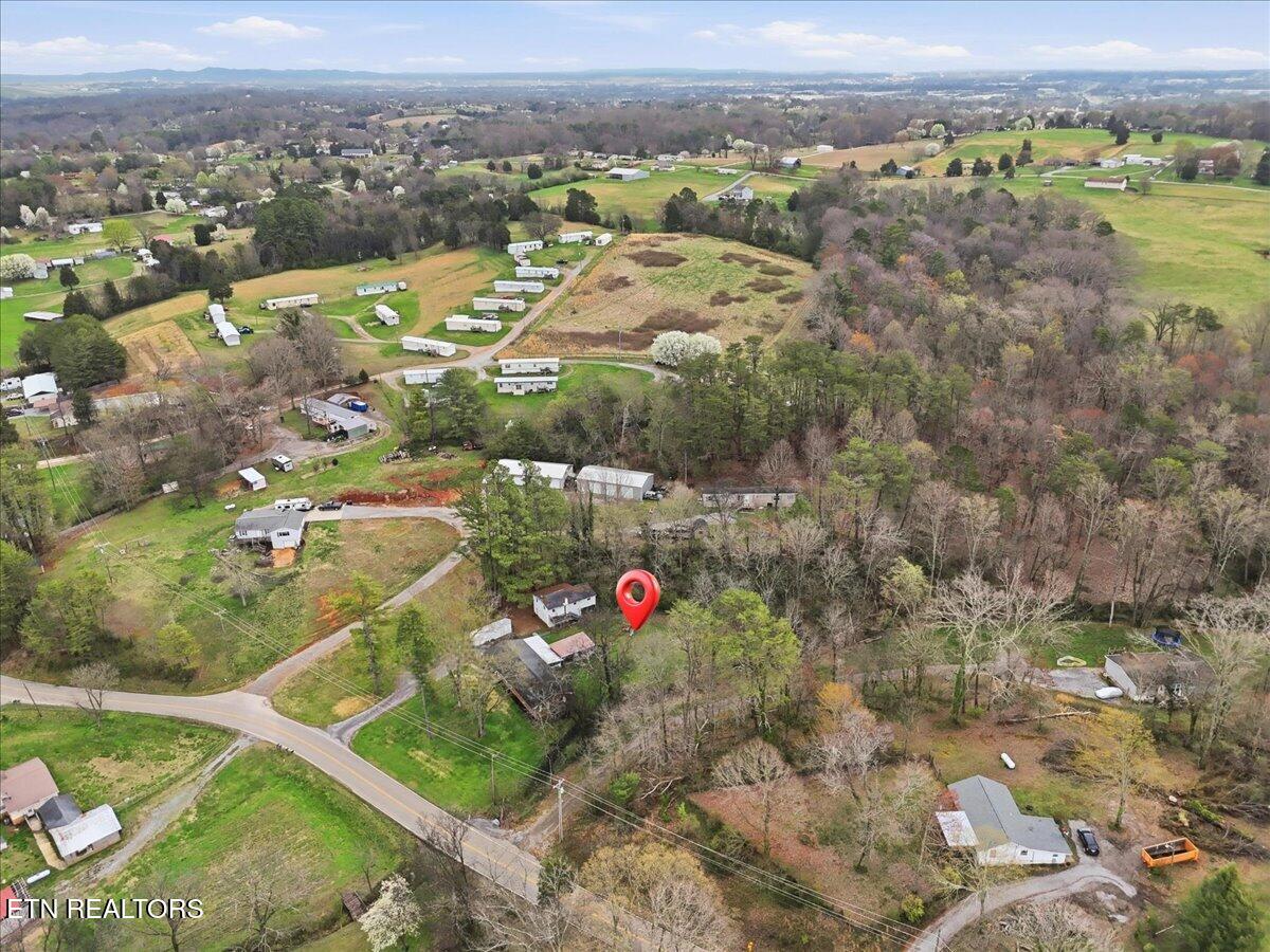 488 Long Hollow Road Maryville, TN 37801 - Photo 33 of 38 33-007_dji_fly_20260310_155402_0170_1773