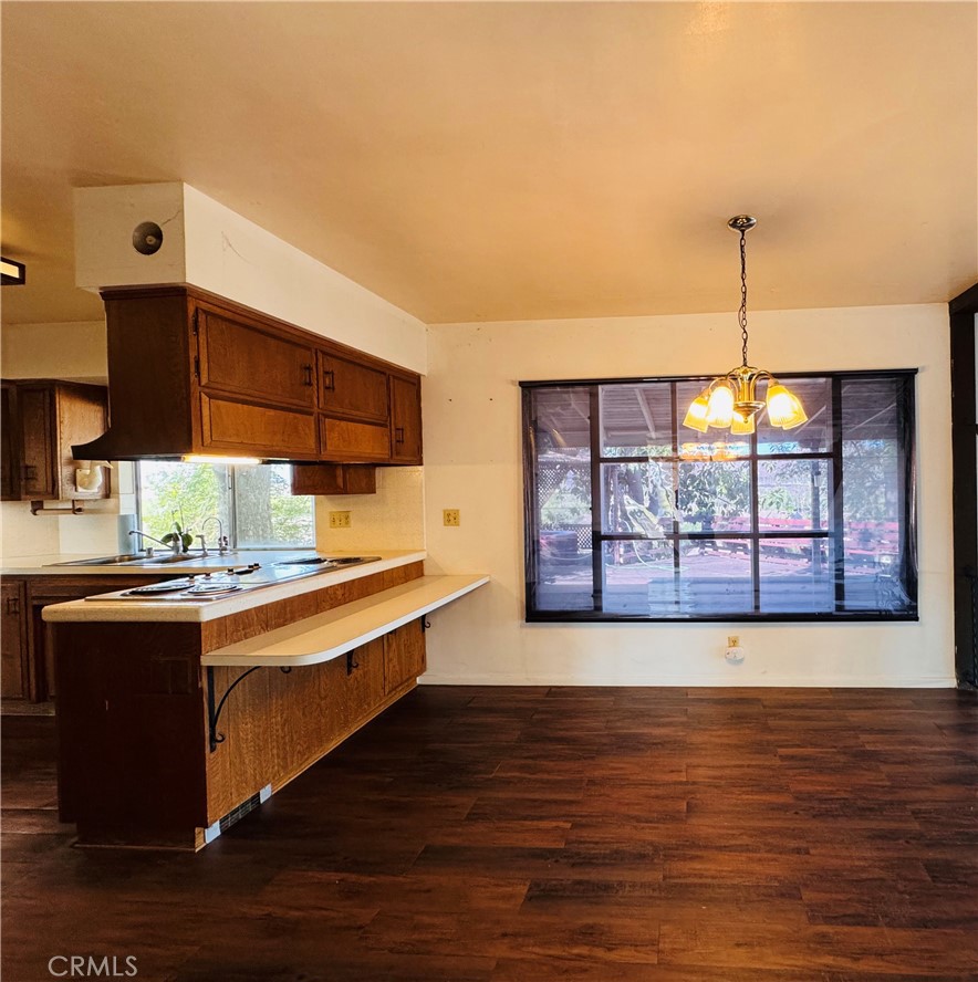 12257 Skywood Court Riverside, CA 92503 - Photo 32 of 47 Informal dining