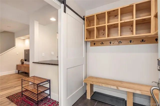 a close up view of a washer and dryer