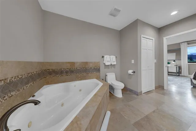 $28,995 | 616 Riviera Isle Drive, Fort Lauderdale, FL 33301