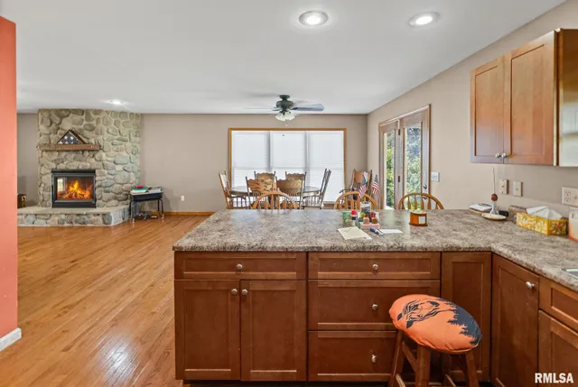 $1,800,000 | 520 Deerfield Road, Walnut Hill, IL 62893