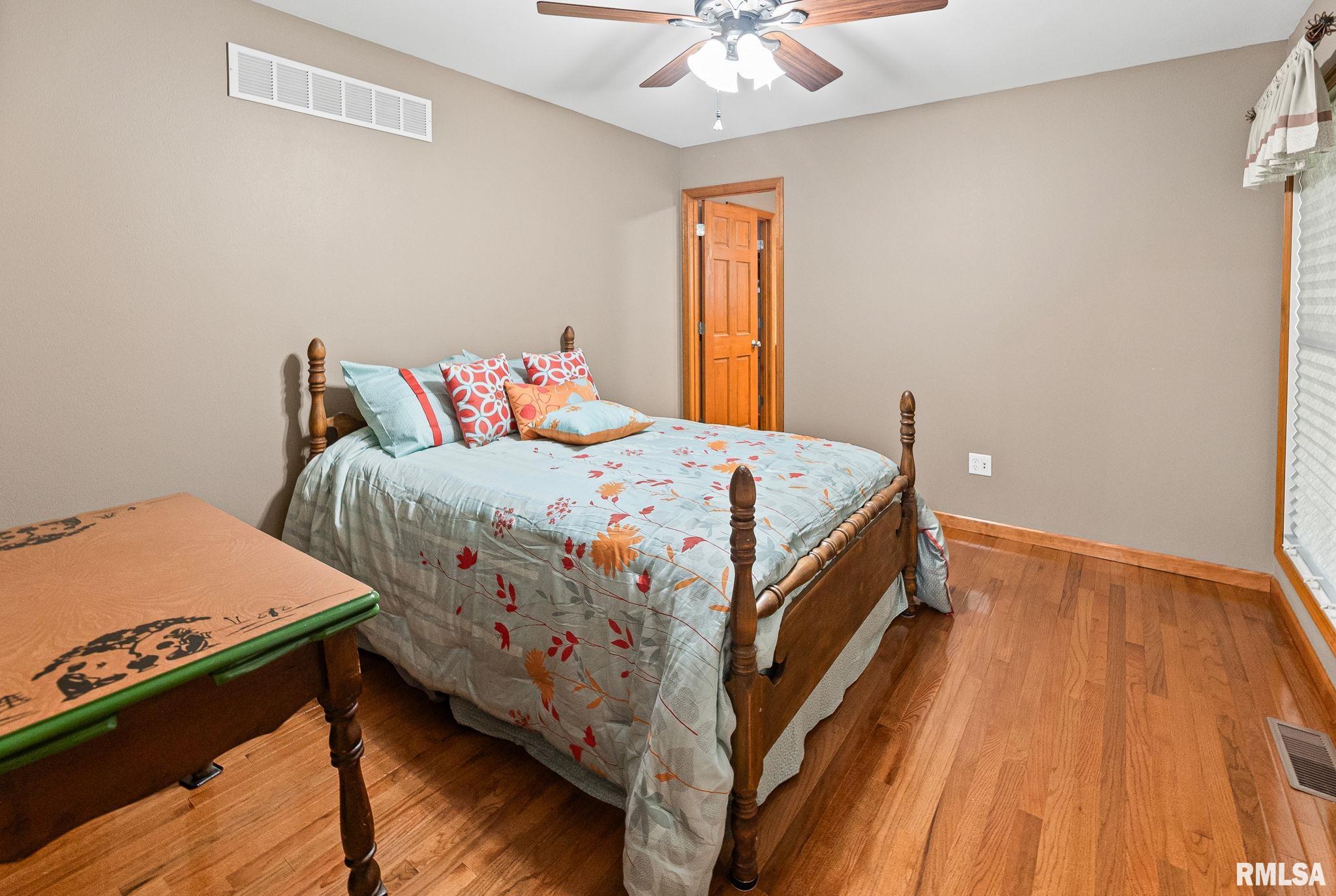 520 Deerfield Road Walnut Hill, IL 62893 - Photo 47 of 85