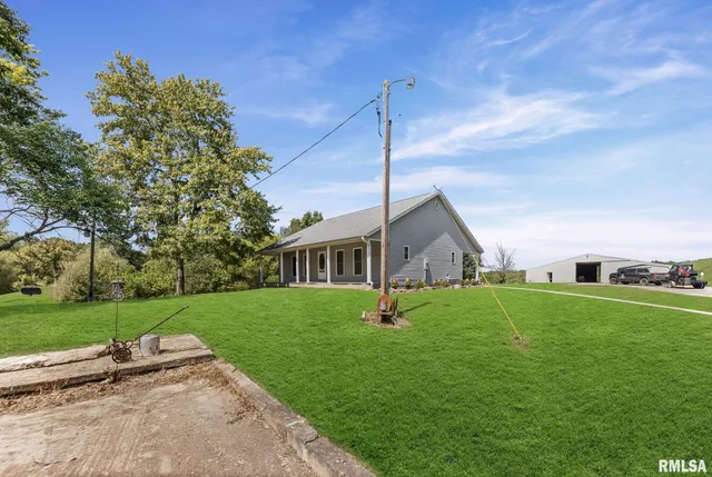 $1,800,000 | 520 Deerfield Road, Walnut Hill, IL 62893