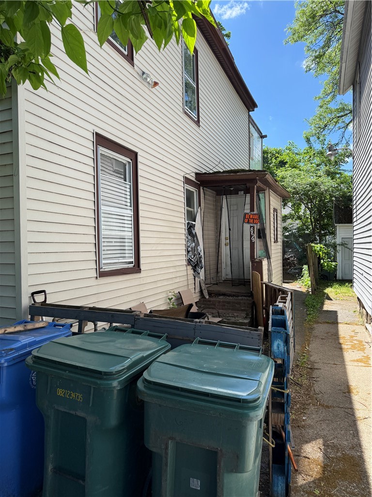 659 Bay Street Rochester, NY 14609 - Photo 3 of 4