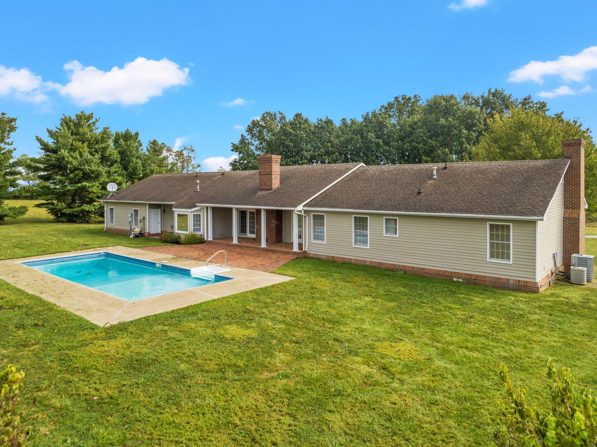 843 Millersburg Road Paris, KY 40361 - Photo 25 of 31 Pool Area