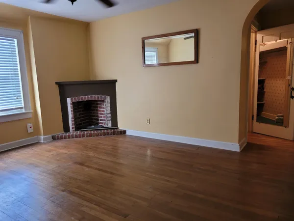 $167,900 | 1619 Ames Avenue, Winfield, KS 67156