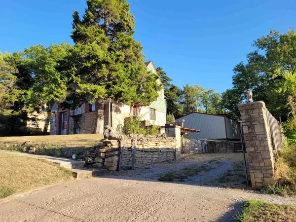 $167,900 | 1619 Ames Avenue, Winfield, KS 67156