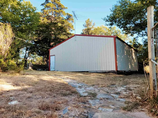 $167,900 | 1619 Ames Avenue, Winfield, KS 67156