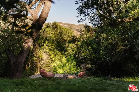 $2,995,000 | 19809 Montau Drive, Topanga, CA 90290