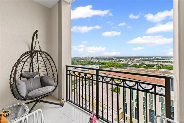 $7,000 | 550 Okeechobee Boulevard, Unit LPH18, West Palm Beach, FL 33401