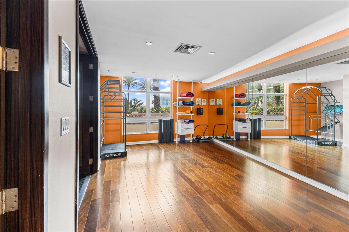550 Okeechobee Boulevard, Unit LPH18 West Palm Beach, FL 33401 - Photo 23 of 29 Fitness Center