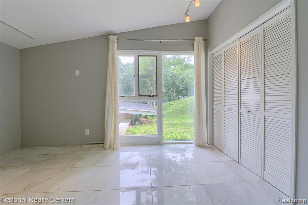 341 Corrie Road Ann Arbor, MI 48105 - Photo 30 of 51 Gallery Image 30
