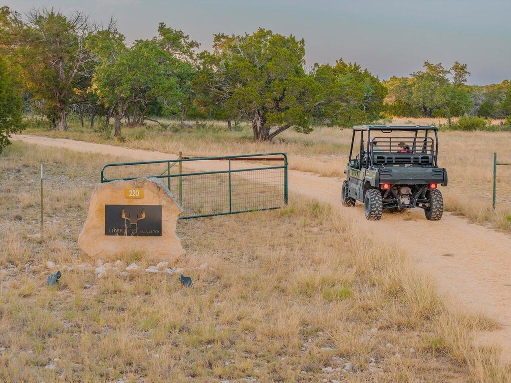 220 70l Rd Junction Junction, TX 76849 - Photo 17 of 26 Gallery Image 17