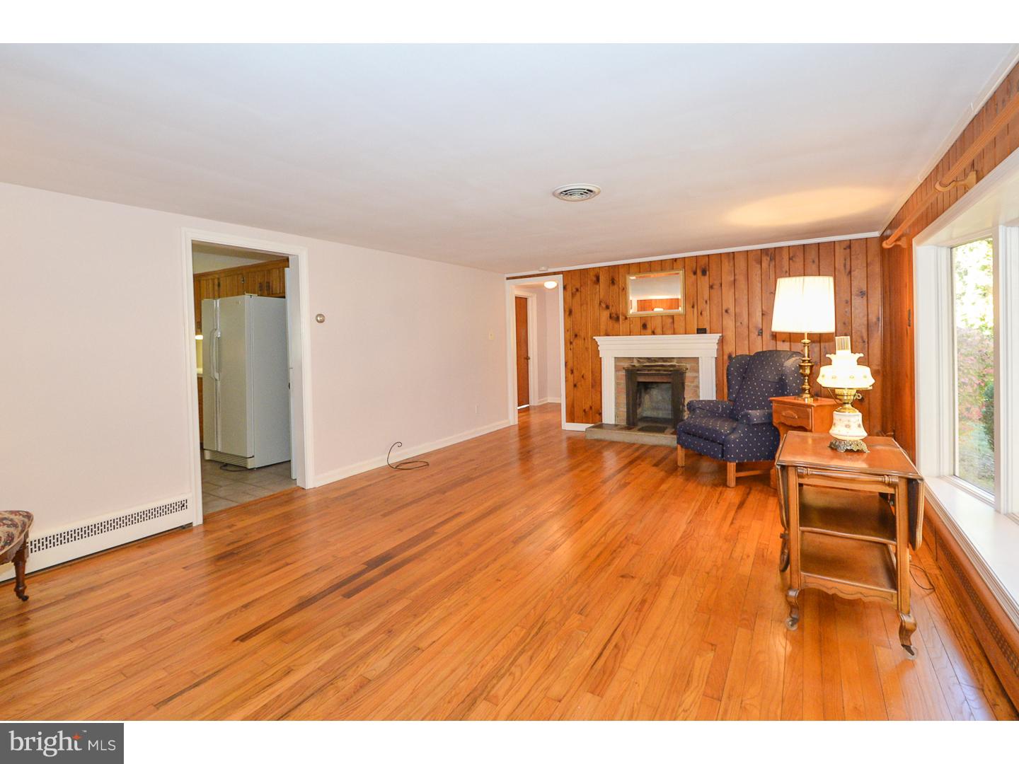 276 Callowhill Road Chalfont, PA 18914 - Photo 4 of 25