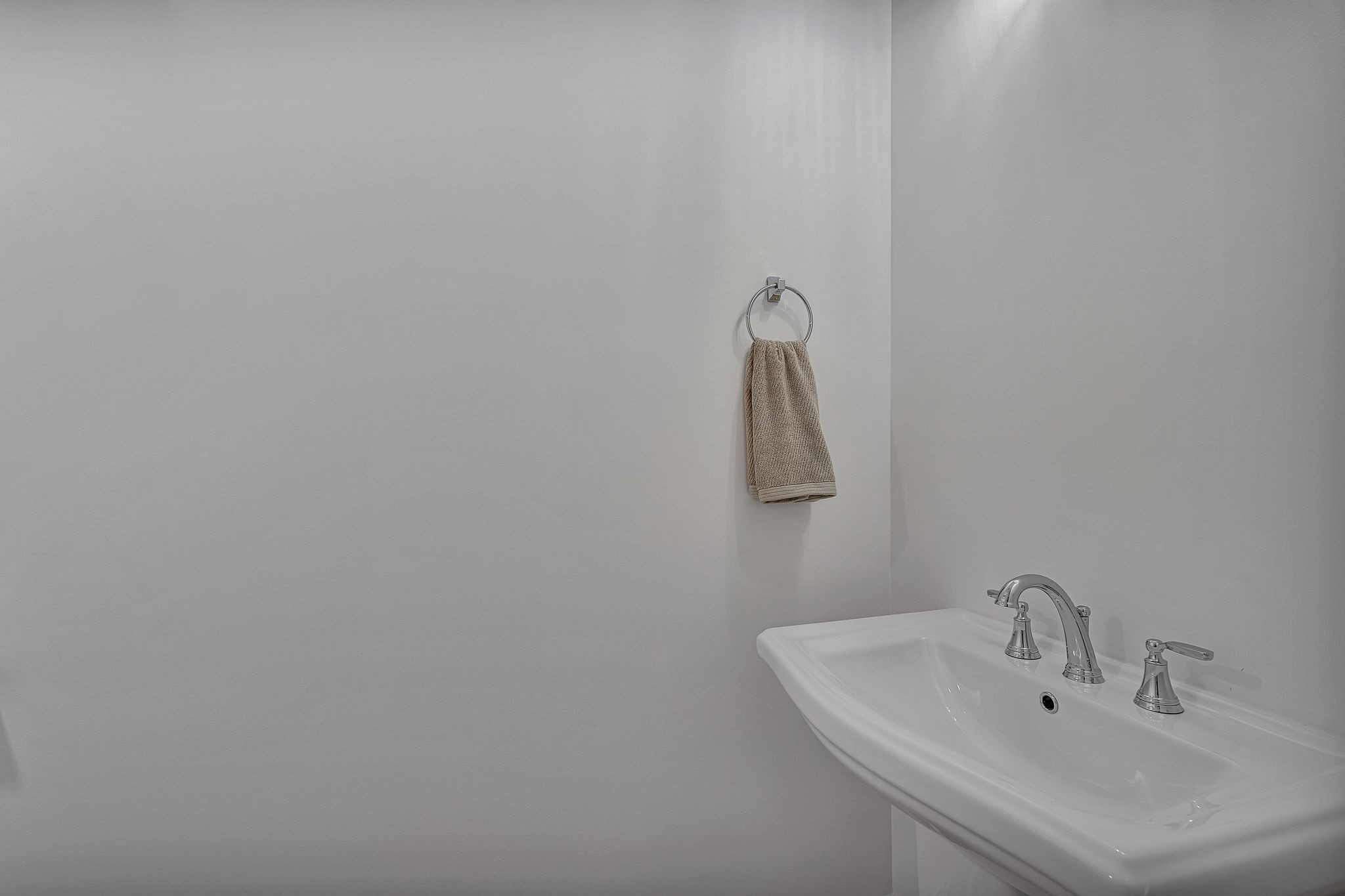 6826 Chatsworth Court Murfreesboro, TN 37129 - Photo 18 of 32 a bathroom with a sink and a mirror