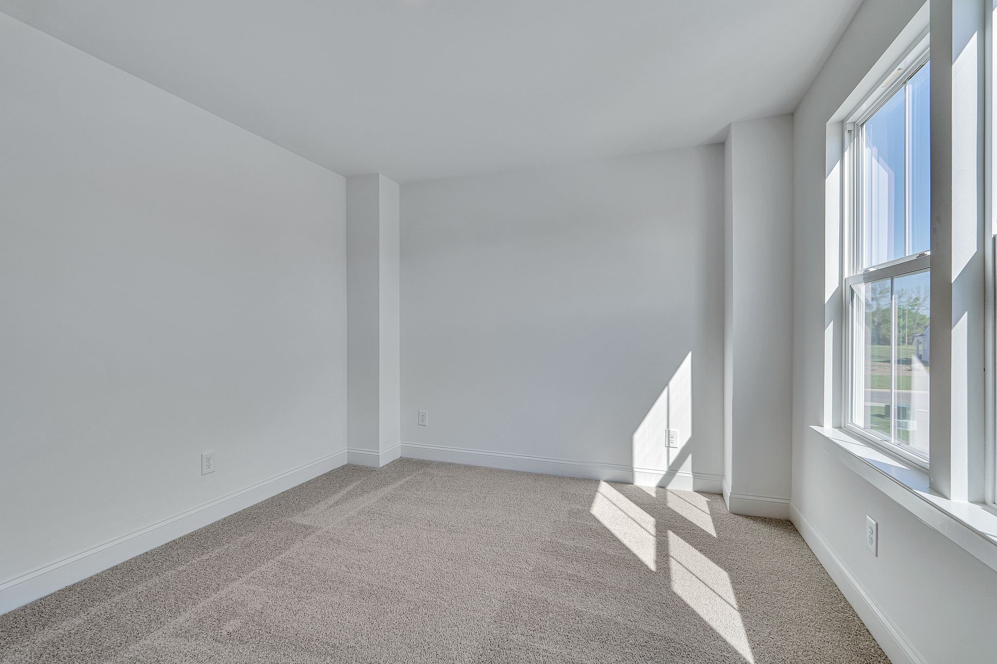 6826 Chatsworth Court Murfreesboro, TN 37129 - Photo 28 of 32 a view of an empty room with a window