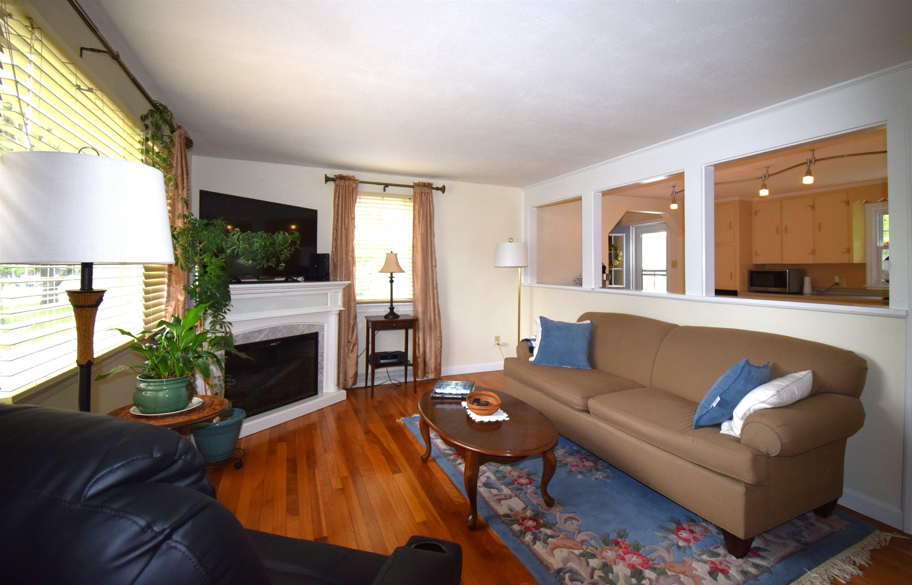 17 Chisholm Road Kingston, NH 03848 - Photo 3 of 16 Gallery Image 3
