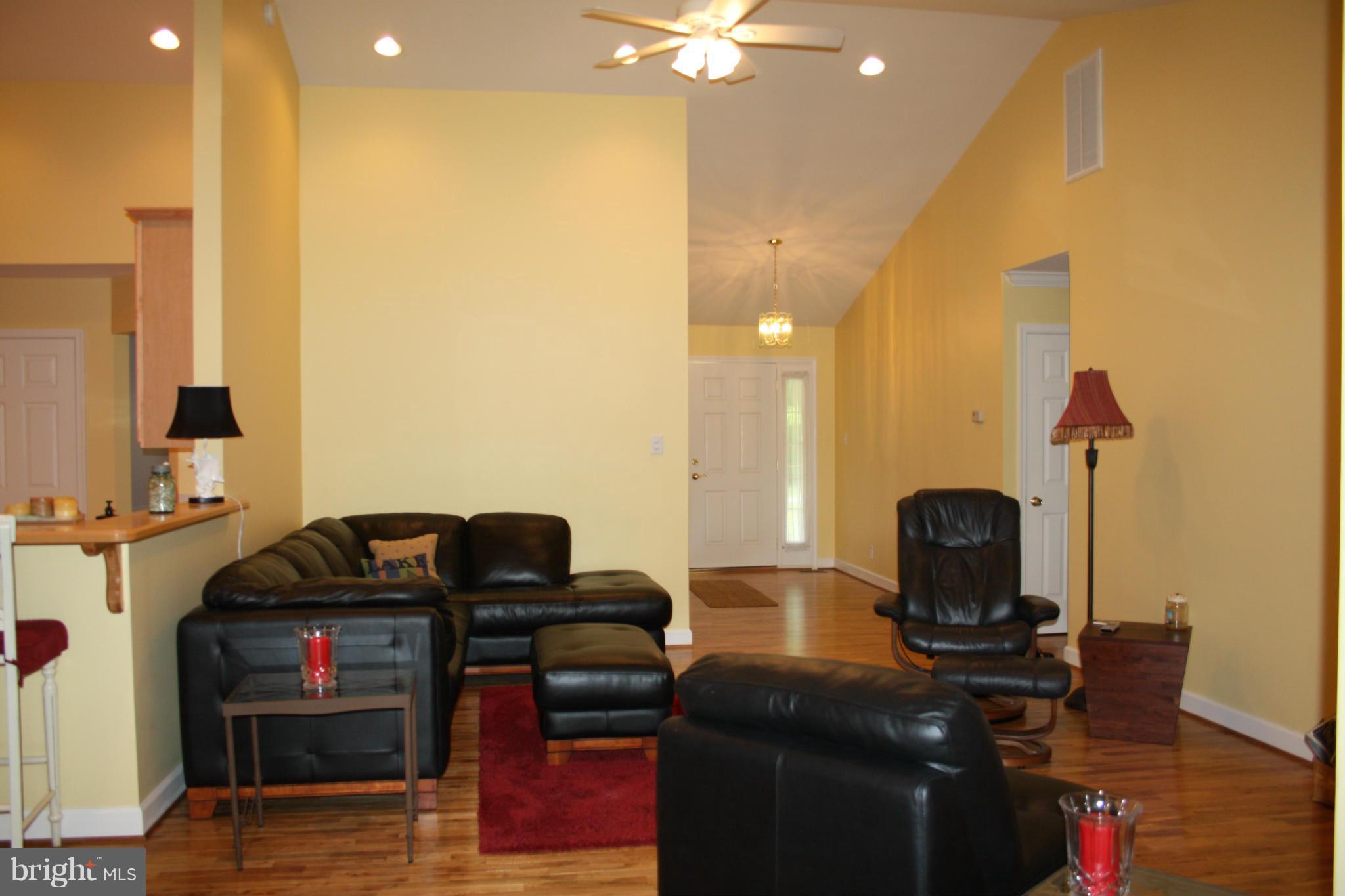 322 Robbie Road Bumpass, VA 23024 - Photo 9 of 29 Family Room