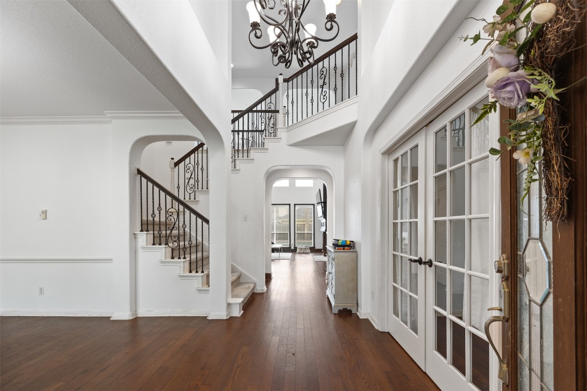 1126 Pinsonfork Drive Spring, TX 77379 - Photo 5 of 41 Beautiful Entrance