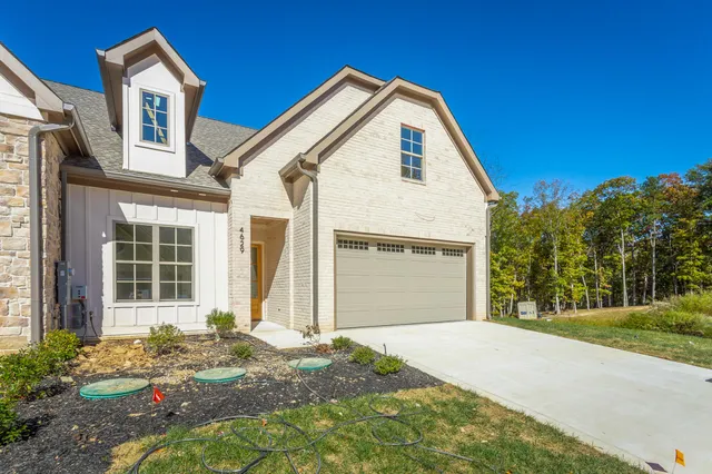 $679,000 | 4645 Dempsey Way, Chattanooga, TN 37419