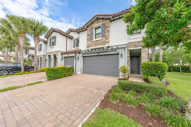 $585,000 | 13094 Anthorne Lane, Boynton Beach, FL 33436