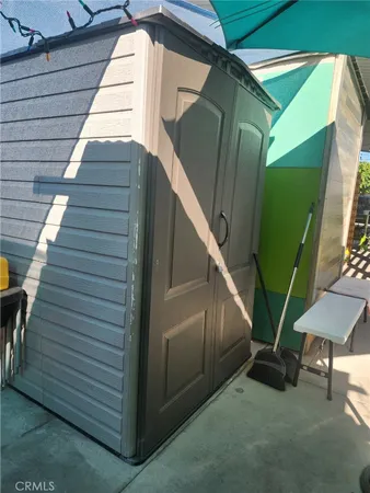 a view of entryway