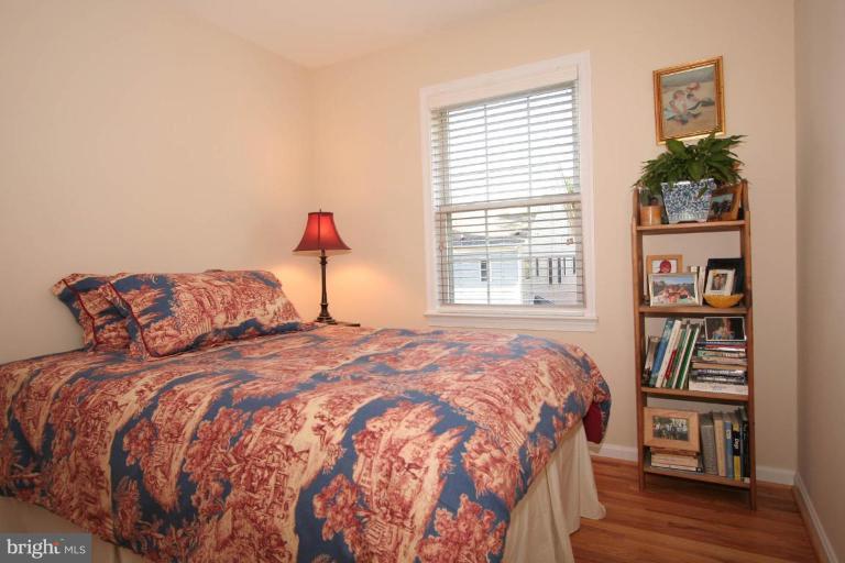 4833 25th Road North Arlington, VA 22207 - Photo 4 of 18 Bedroom #3