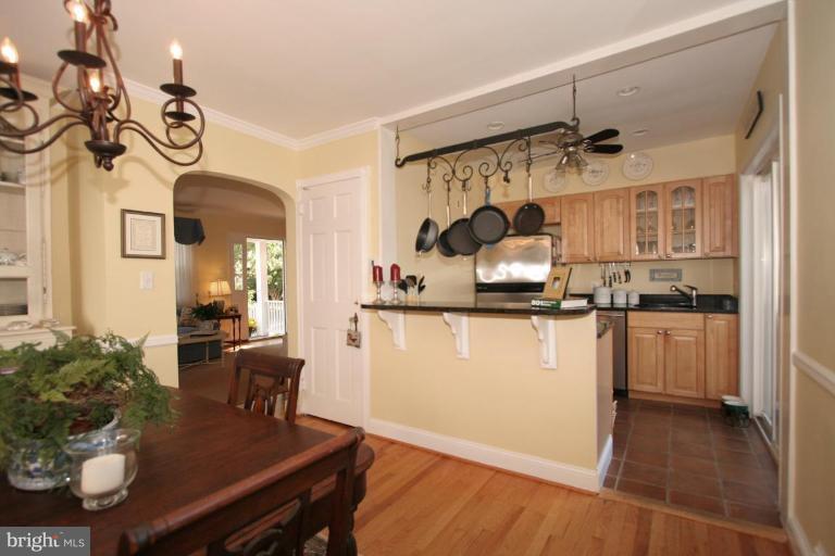 4833 25th Road North Arlington, VA 22207 - Photo 7 of 18 Dining Room #2