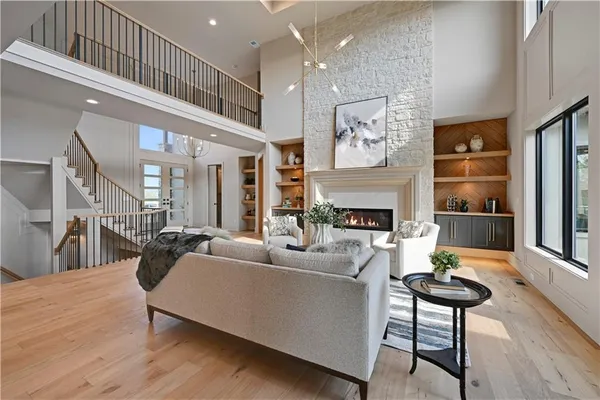 $1,446,650 | 16071 South Twilight Lane, Olathe, KS 66062