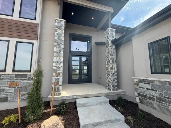 $1,446,650 | 16071 South Twilight Lane, Olathe, KS 66062