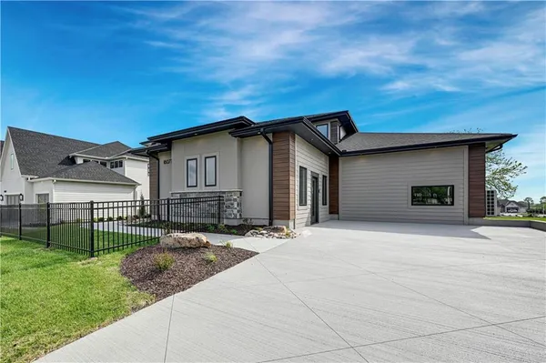 $1,446,650 | 16071 South Twilight Lane, Olathe, KS 66062