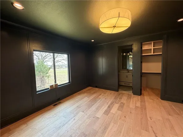 $1,446,650 | 16071 South Twilight Lane, Olathe, KS 66062