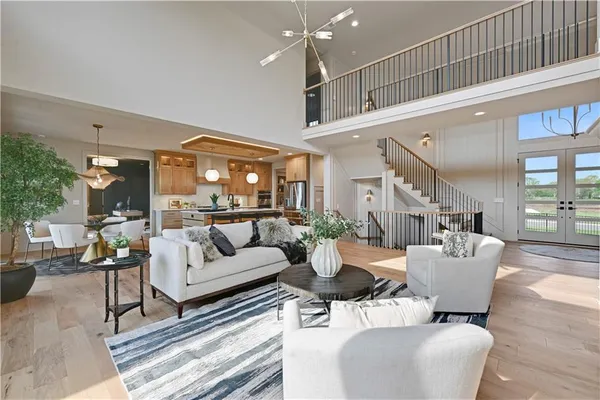 $1,446,650 | 16071 South Twilight Lane, Olathe, KS 66062
