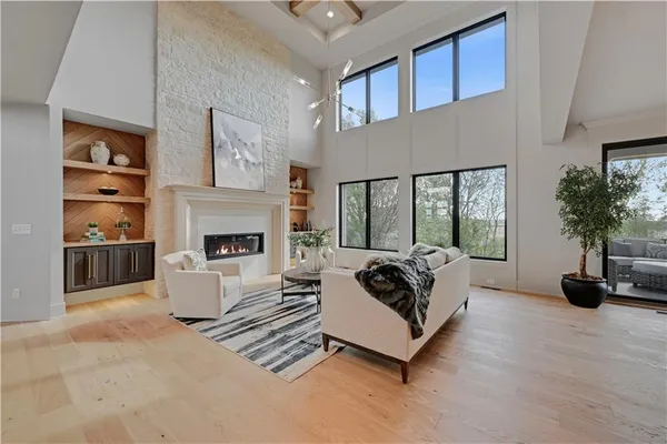 $1,446,650 | 16071 South Twilight Lane, Olathe, KS 66062