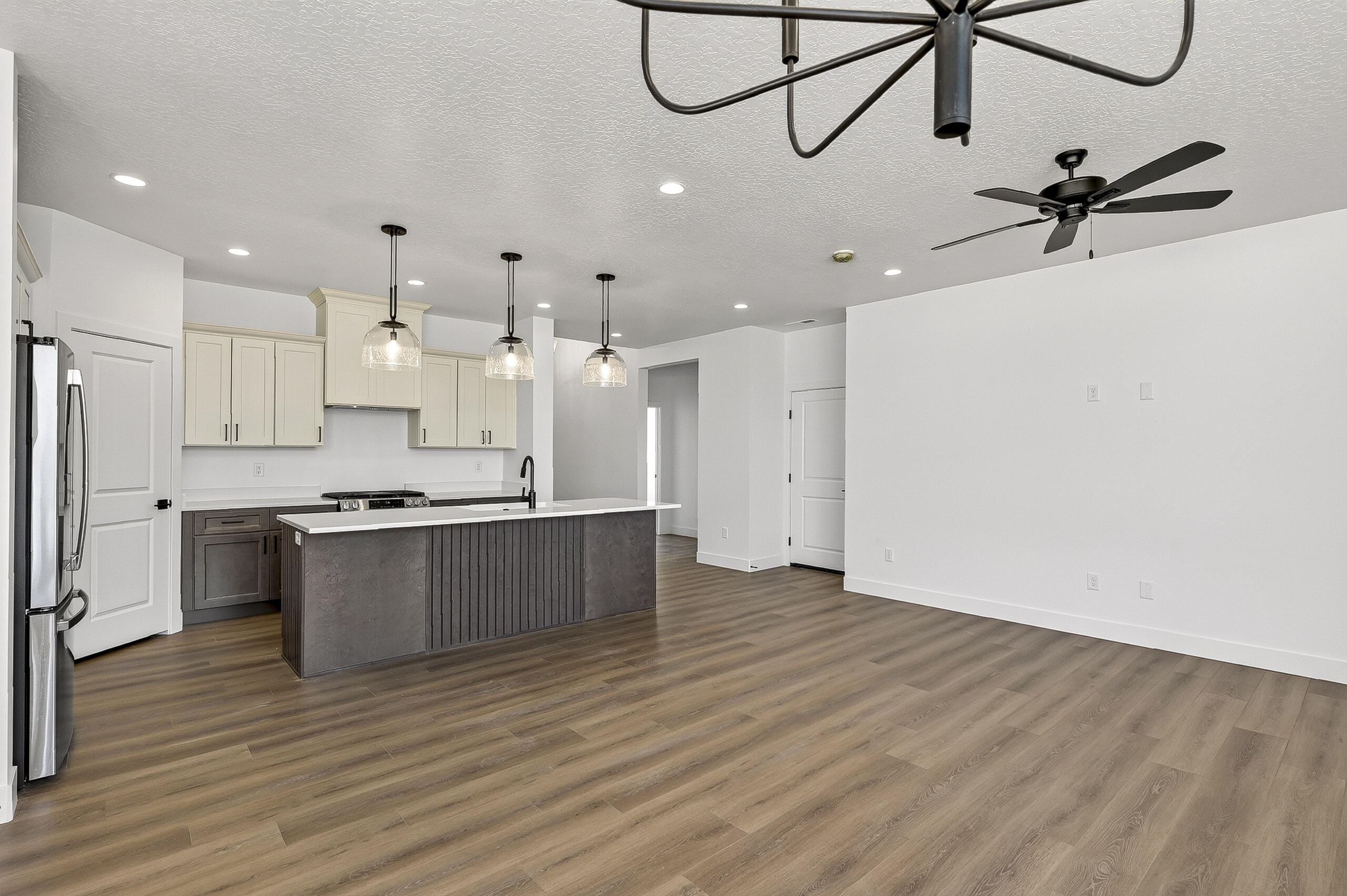 4945 North 970th Street East, Unit 89 Cedar City, UT 84721 - Photo 11 of 40 4945 N 970 E-20