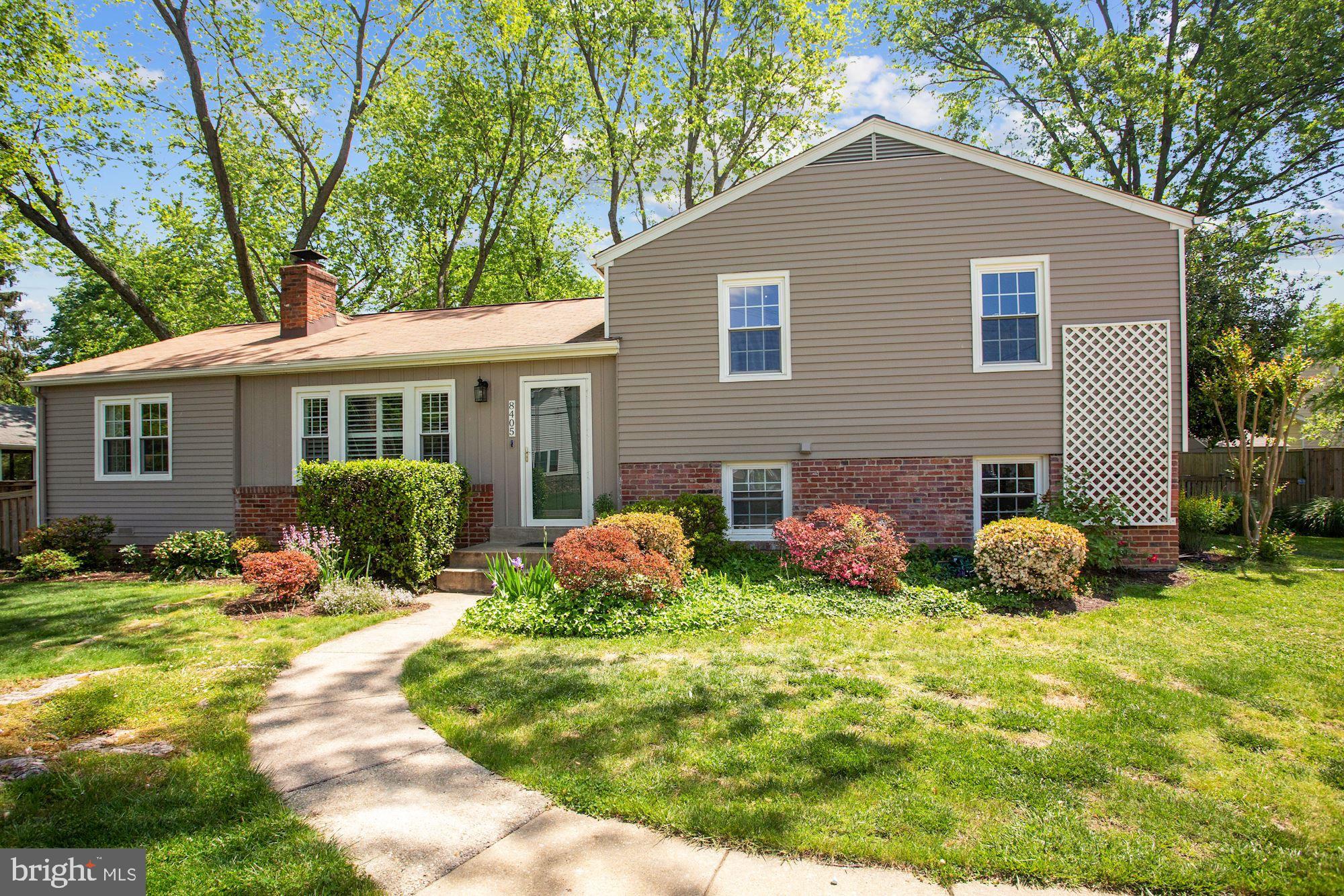 8405 Fort Hunt Road Alexandria, VA 22308 - Photo 1 of 35 Welcome home to Waynewood!